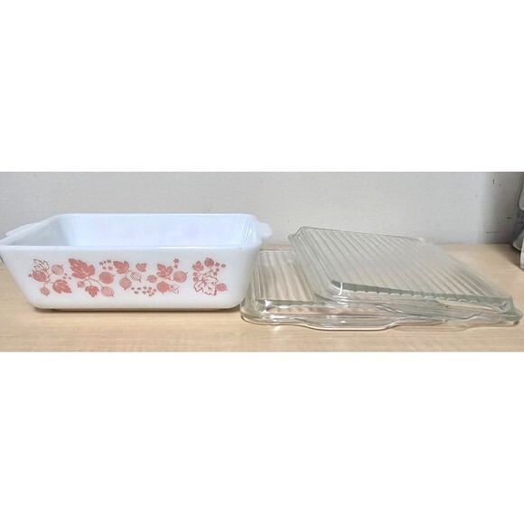 Vintage Pyrex 0503 Pink Gooseberry 1-1/2 Qt Ovenware Dish with Extra Lid - Picture 1 of 16